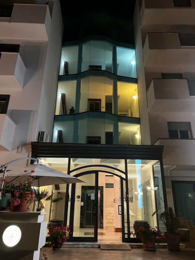 Hotel Trieste Riccione Exterior photo