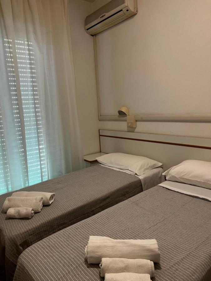 Hotel Trieste Riccione Exterior photo